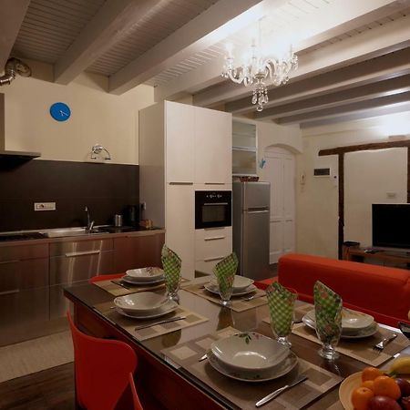 House 41, Nuovo In Borgo Storico Lägenhet Bergamo Exteriör bild